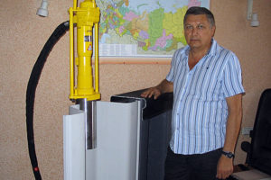 Вибропогружатель (гидромолот) Atlas Copco в офисе компании